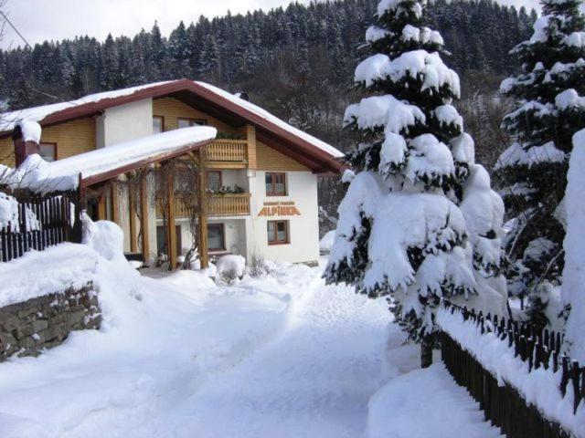 Rodinne Apartmany Alpinka Ощадніца Екстер'єр фото